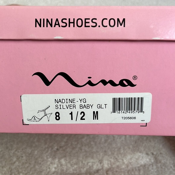 Silver heels - Picture 5 of 5